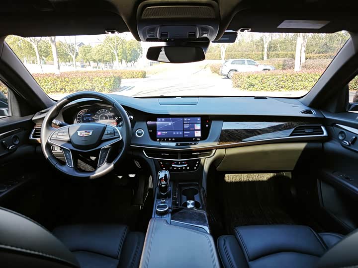 Фото 7 - Cadillac CT6