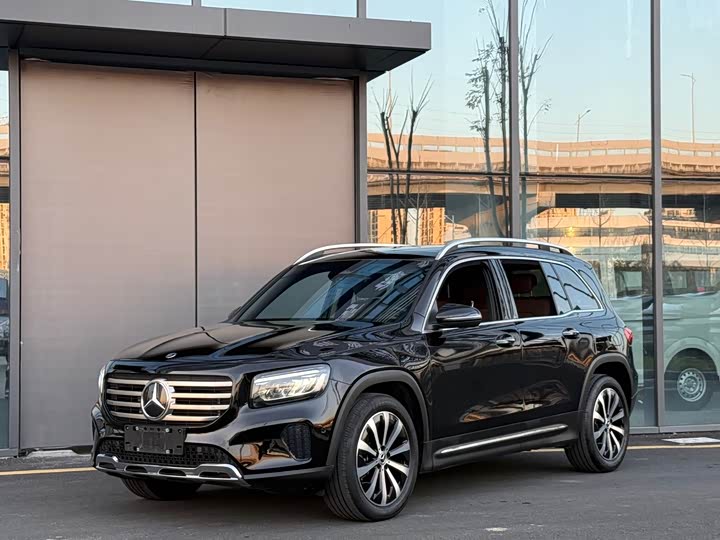 Фото 1 - Mercedes-Benz GLB-Class