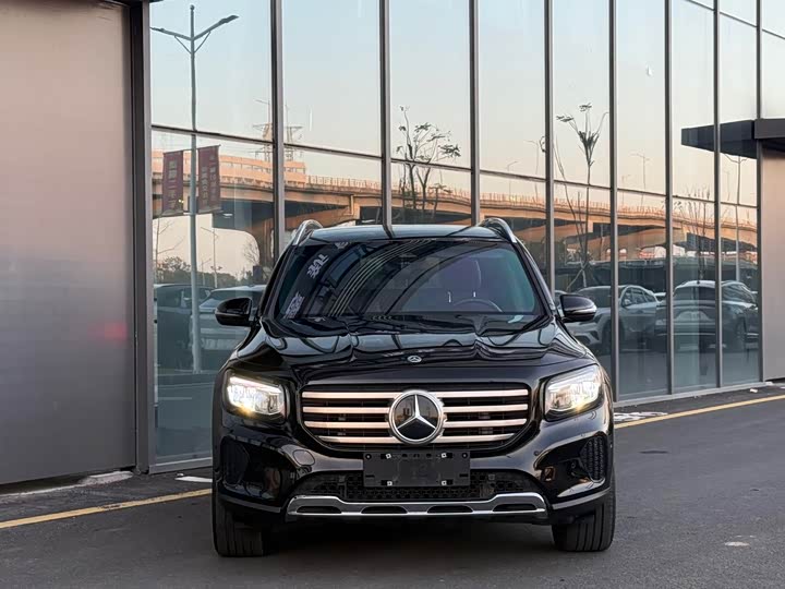 Фото 2 - Mercedes-Benz GLB-Class