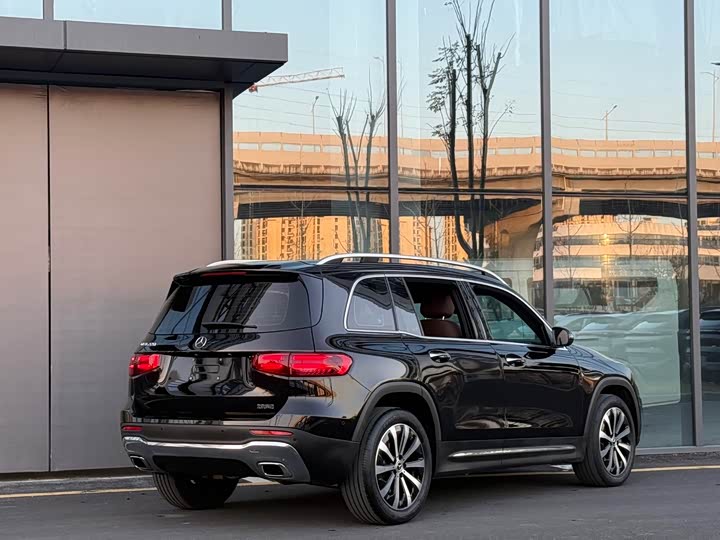 Фото 5 - Mercedes-Benz GLB-Class