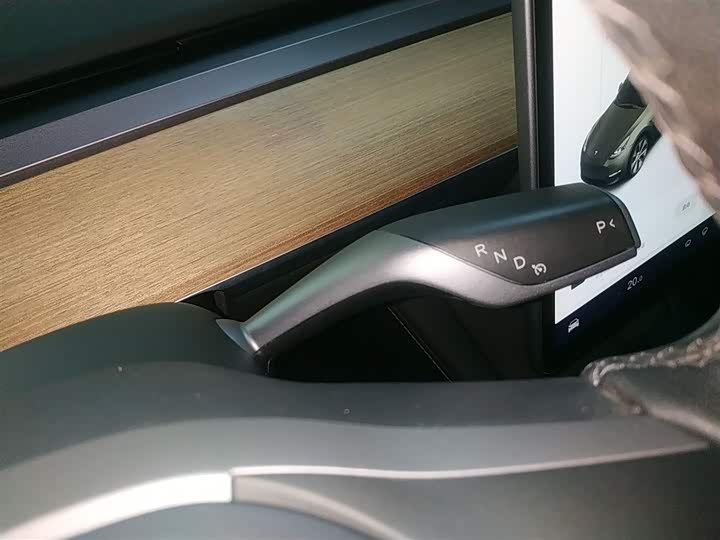 Фото 6 - Tesla Model Y