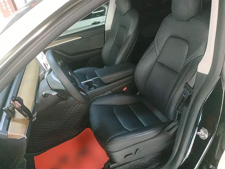 Фото 7 - Tesla Model Y