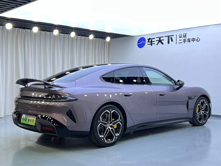 Фото 3 - Xiaomi SU7