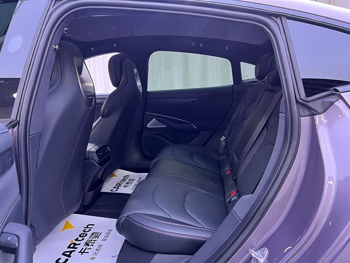 Фото 6 - Xiaomi SU7