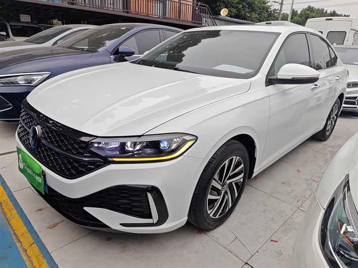 Фото 1 - Volkswagen Lavida