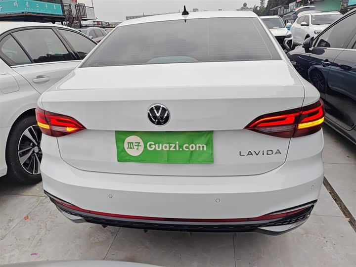 Фото 6 - Volkswagen Lavida