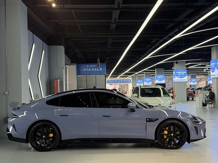 Фото 4 - Xiaomi SU7