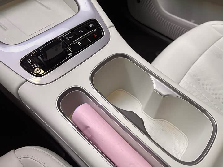 Фото 5 - Geely Galaxy Geome