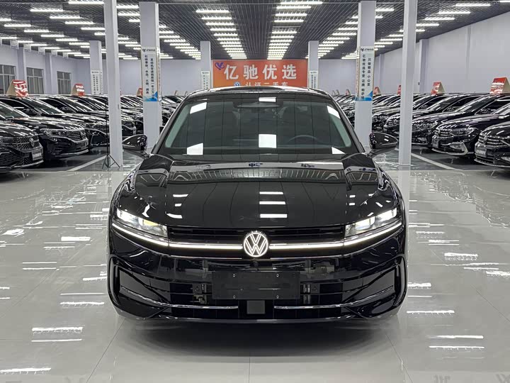 Фото 1 - Volkswagen Magotan