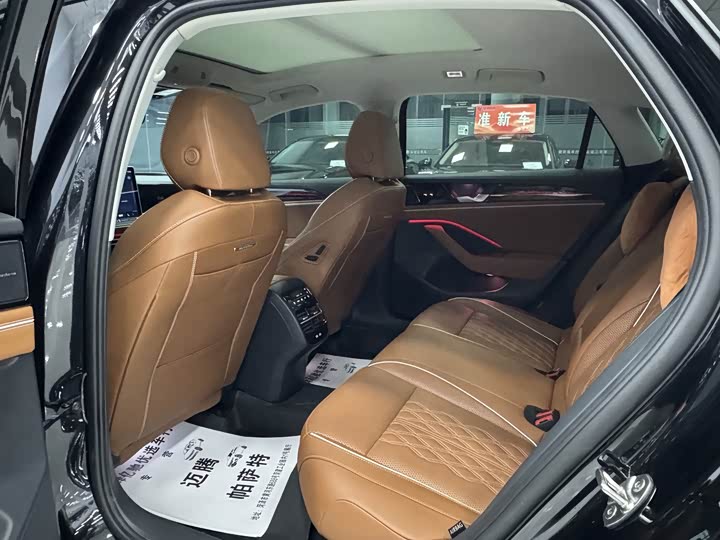 Фото 7 - Volkswagen Magotan