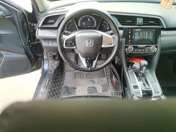 Фото 3 - Honda Civic