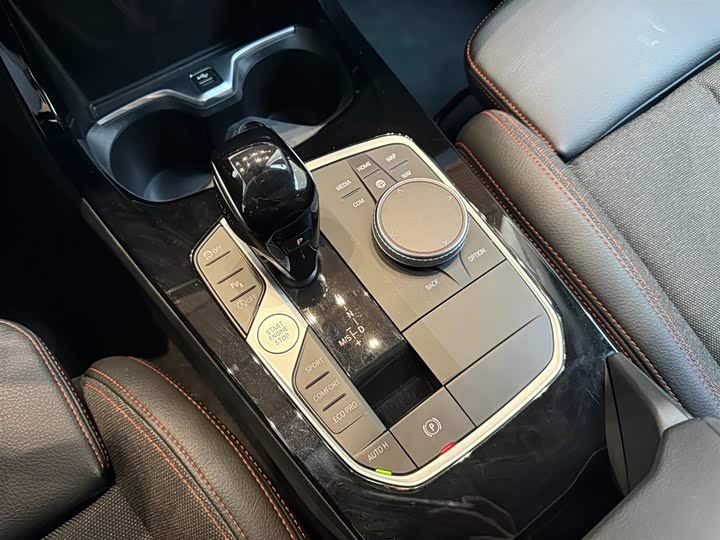 Фото 3 - BMW 2 Series