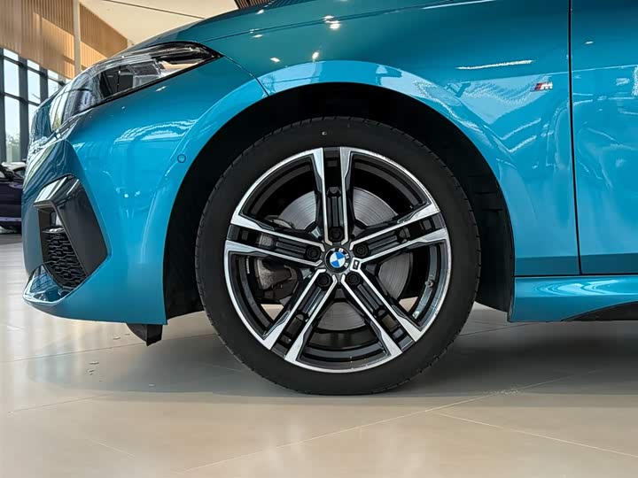 Фото 8 - BMW 2 Series