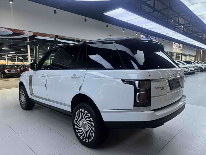 Фото 9 - Land Rover Range Rover