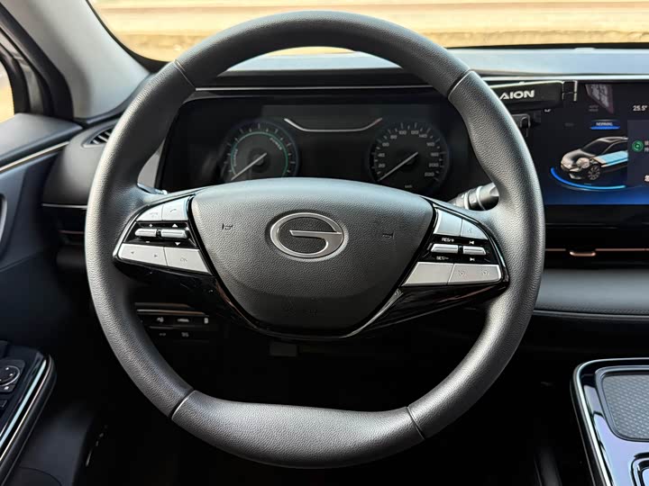 Фото 8 - GAC Aion S