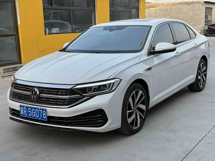 Фото 1 - Volkswagen Sagitar L