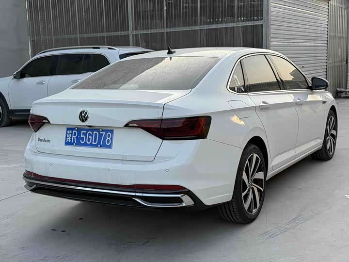 Фото 2 - Volkswagen Sagitar L