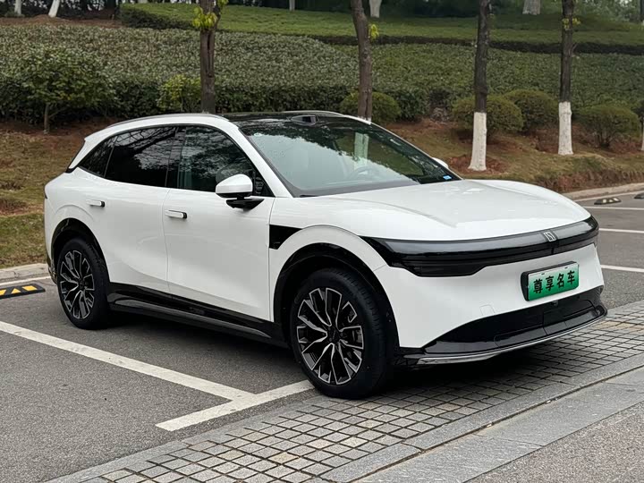 Фото 3 - Zeekr 7X