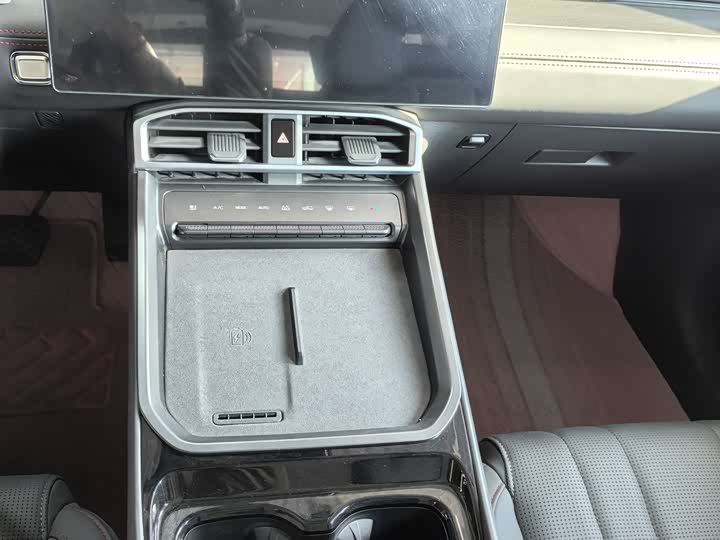 Фото 9 - Jetour Dashing