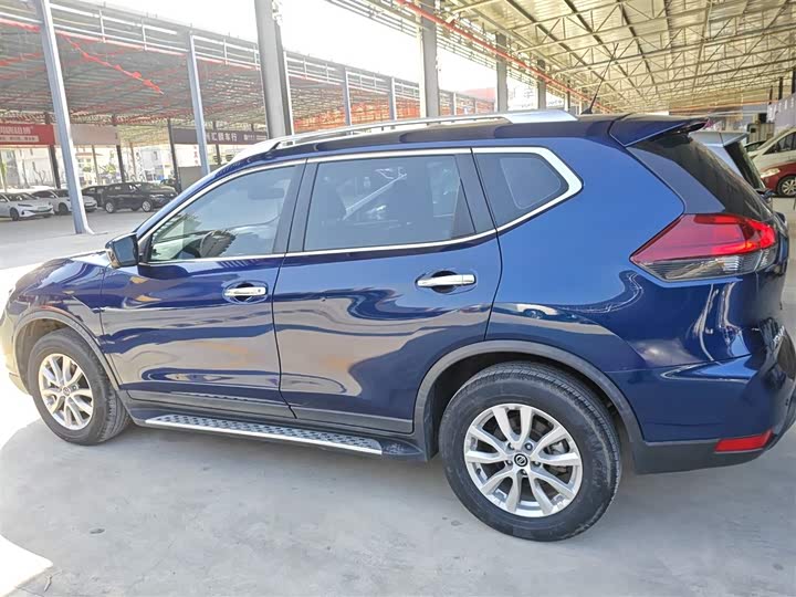 Фото 5 - Nissan X-Trail