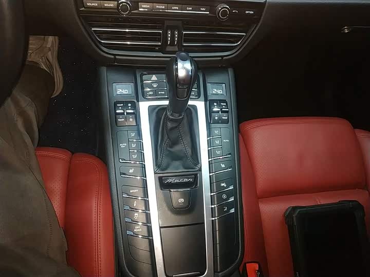 Фото 6 - Porsche Macan