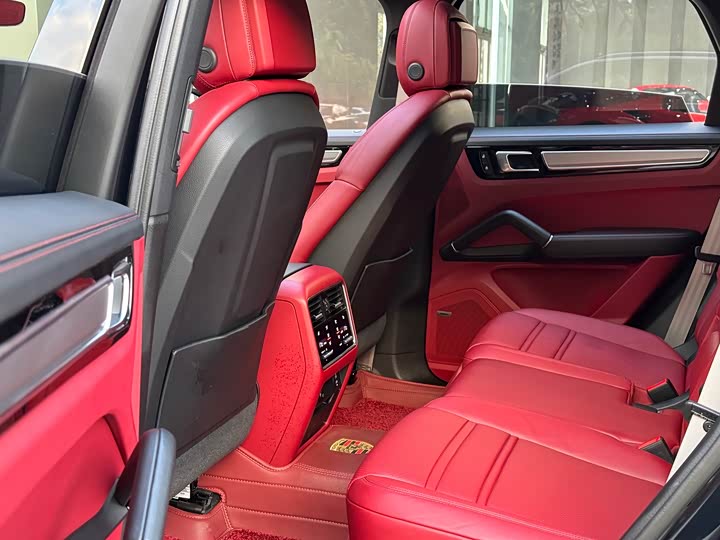 Фото 6 - Porsche Cayenne