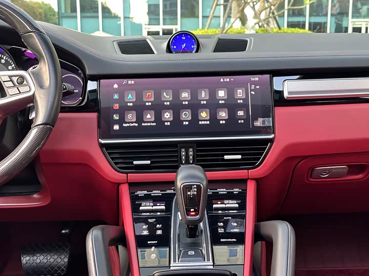 Фото 9 - Porsche Cayenne