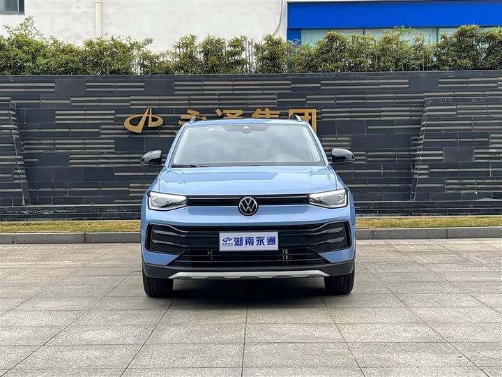 Фото 2 - Volkswagen Tharu