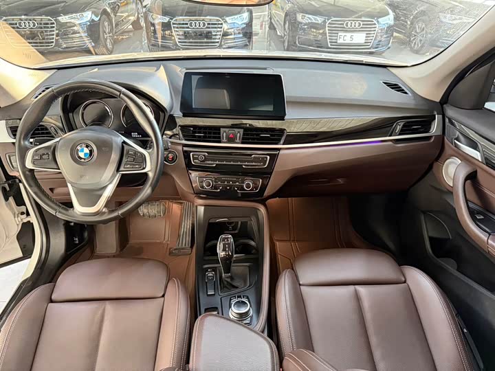 Фото 5 - BMW X1