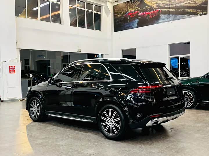 Фото 4 - Mercedes-Benz GLE-Class