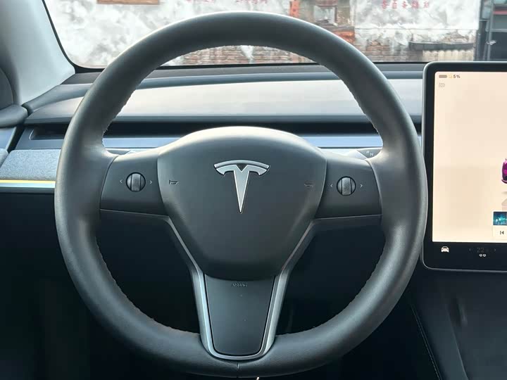 Фото 5 - Tesla Model Y