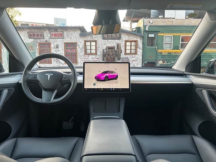 Фото 6 - Tesla Model Y