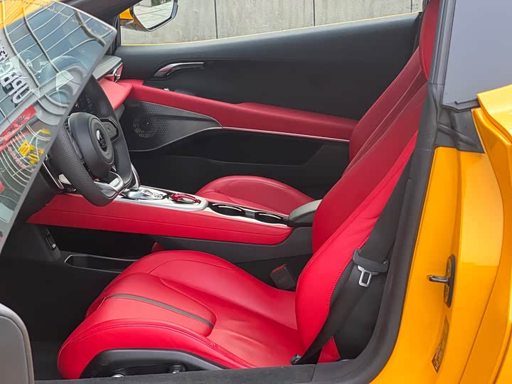 Фото 9 - Lotus Emira