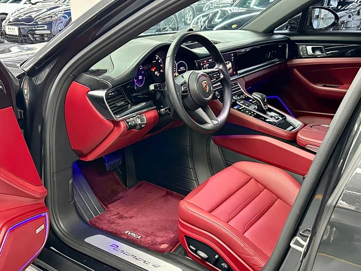 Фото 5 - Porsche Panamera