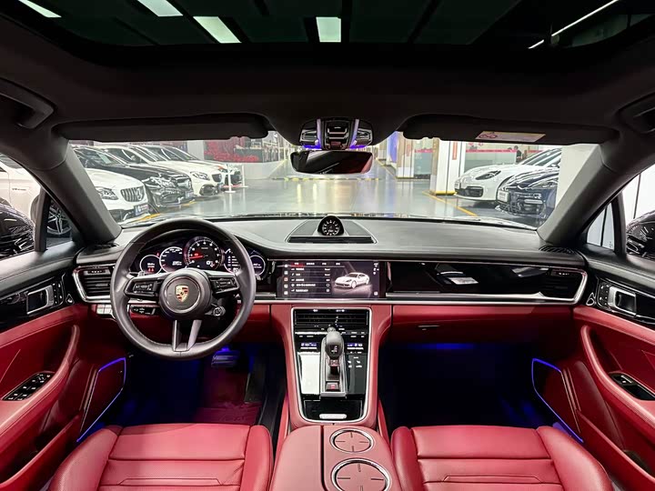 Фото 7 - Porsche Panamera