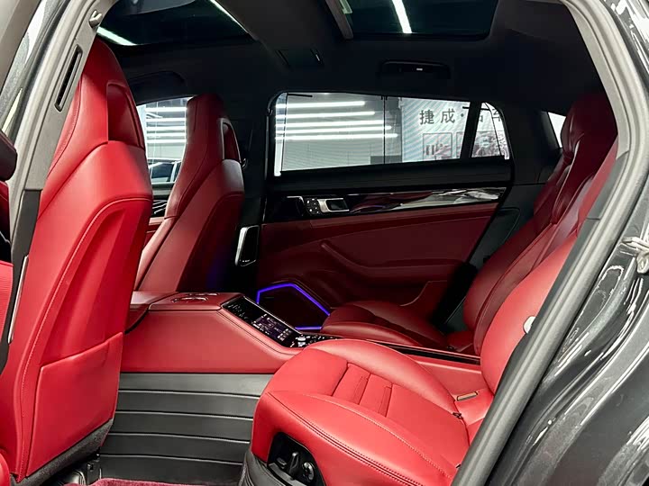 Фото 8 - Porsche Panamera