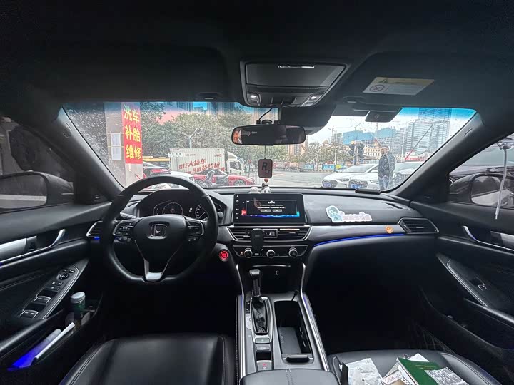 Фото 4 - Honda Inspire