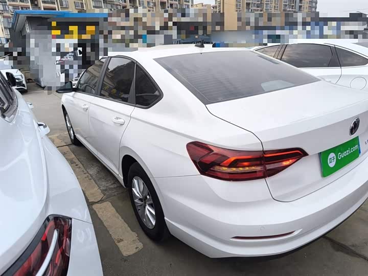 Фото 5 - Volkswagen Lavida