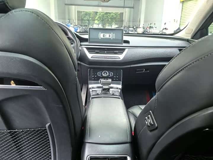 Фото 6 - Hongqi H5