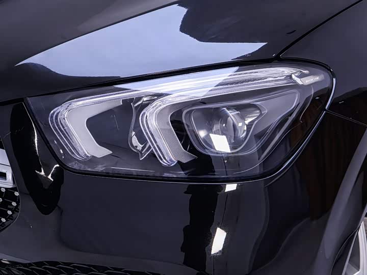 Фото 4 - Mercedes-Benz GLE-Class