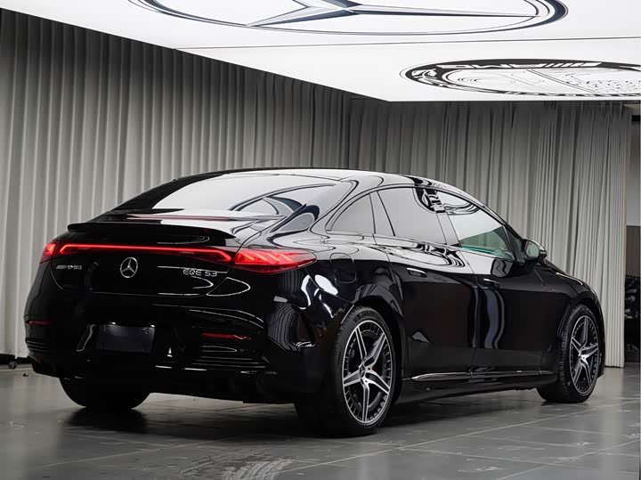 Фото 5 - Mercedes-Benz EQE AMG