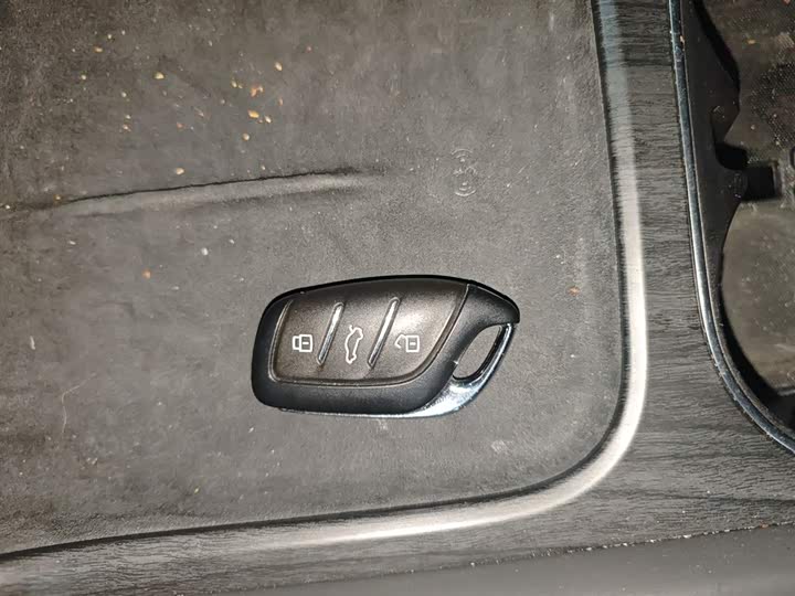 Фото 9 - Roewe D7