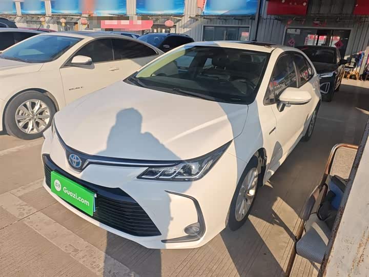 Фото 1 - Toyota Corolla