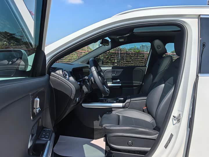 Фото 5 - Mercedes-Benz GLA-Class