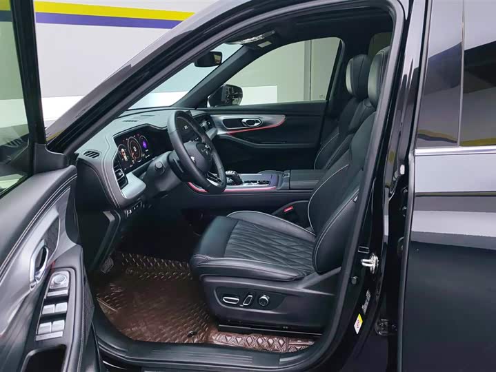 Фото 9 - GAC Trumpchi GS8