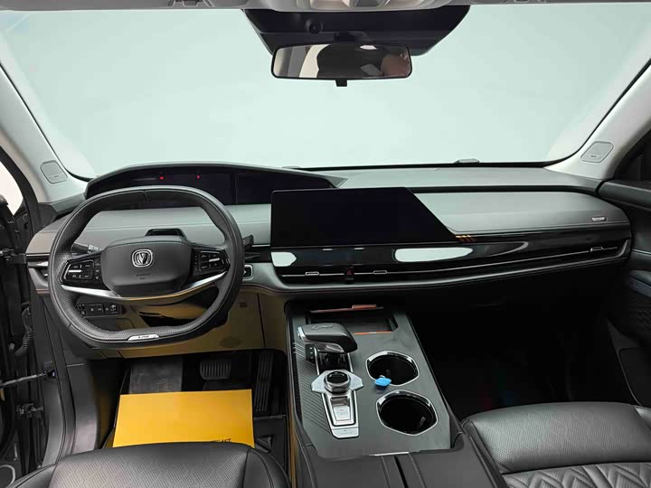 Фото 4 - Changan UNI-K Hybrid