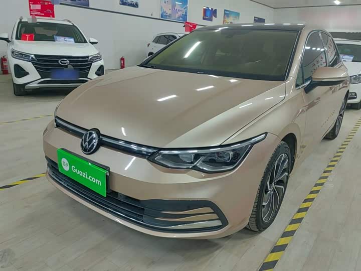 Фото 2 - Volkswagen Golf