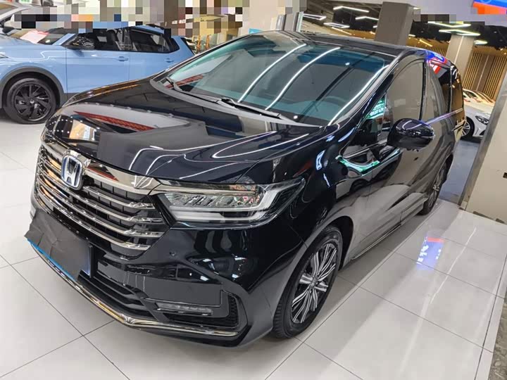 Фото 2 - Honda Odyssey