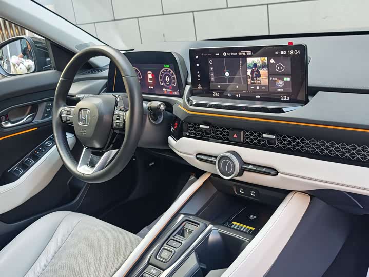 Фото 6 - Honda Accord Hybrid