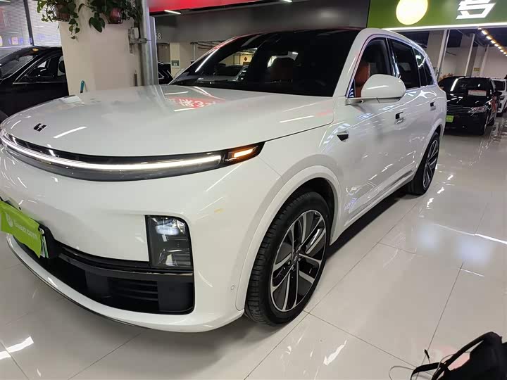 Фото 2 - LiXiang L7